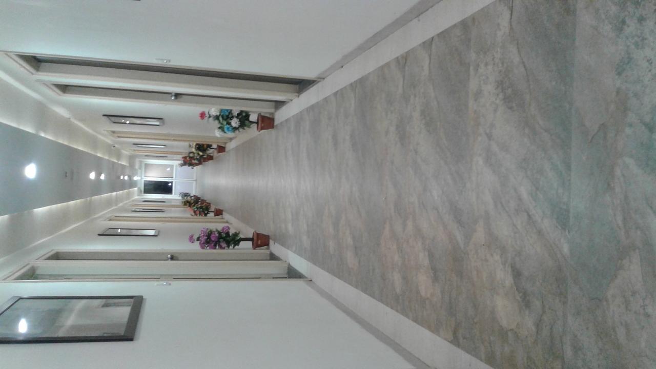 Hotel The Grand Parshwanath Sankeshvar Kültér fotó